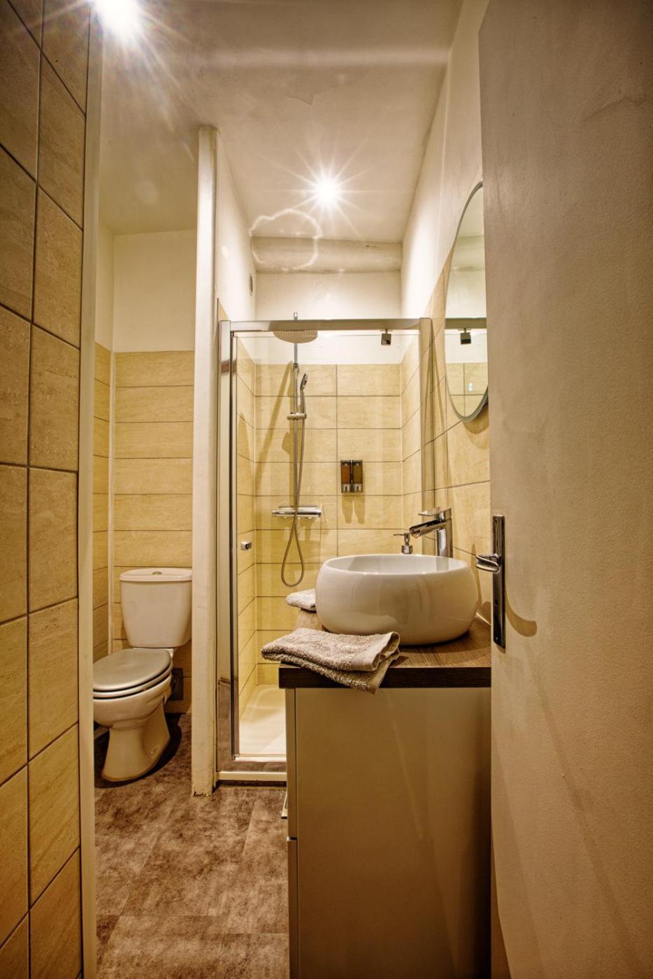 La Casita - Studio Confort Avec Parking Prive - Lit Douillet - Centre Uzes, Pont Du Gard المظهر الخارجي الصورة