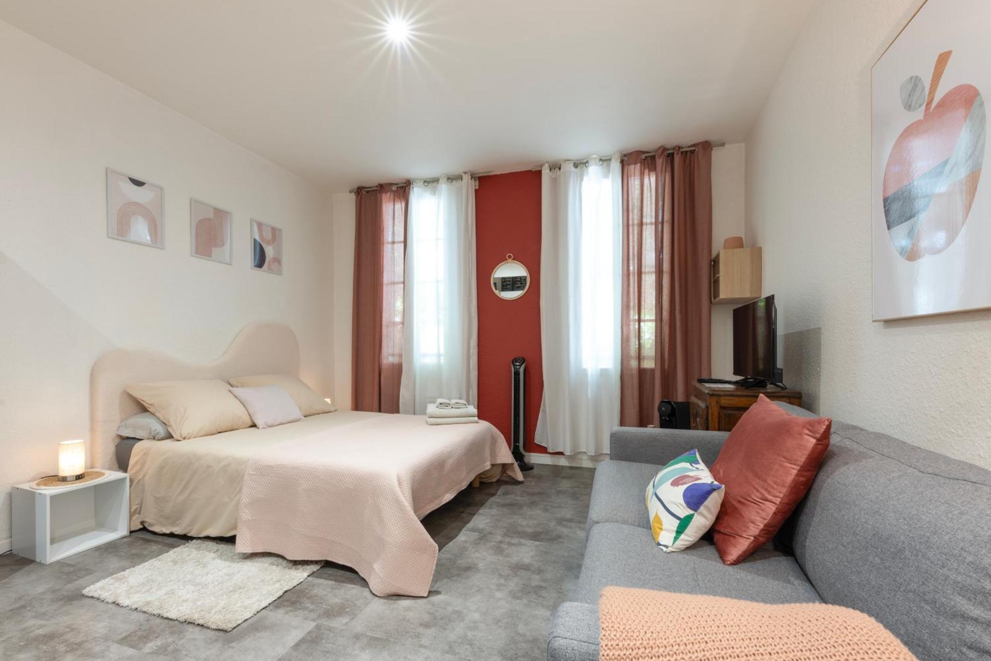 La Casita - Studio Confort Avec Parking Prive - Lit Douillet - Centre Uzes, Pont Du Gard المظهر الخارجي الصورة