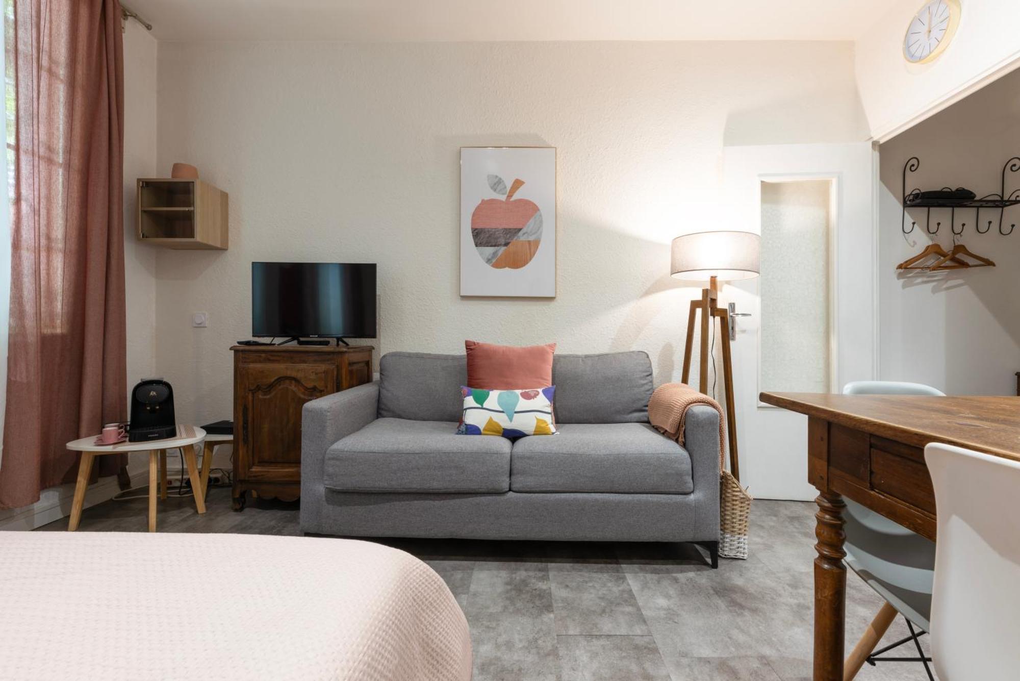 La Casita - Studio Confort Avec Parking Prive - Lit Douillet - Centre Uzes, Pont Du Gard المظهر الخارجي الصورة