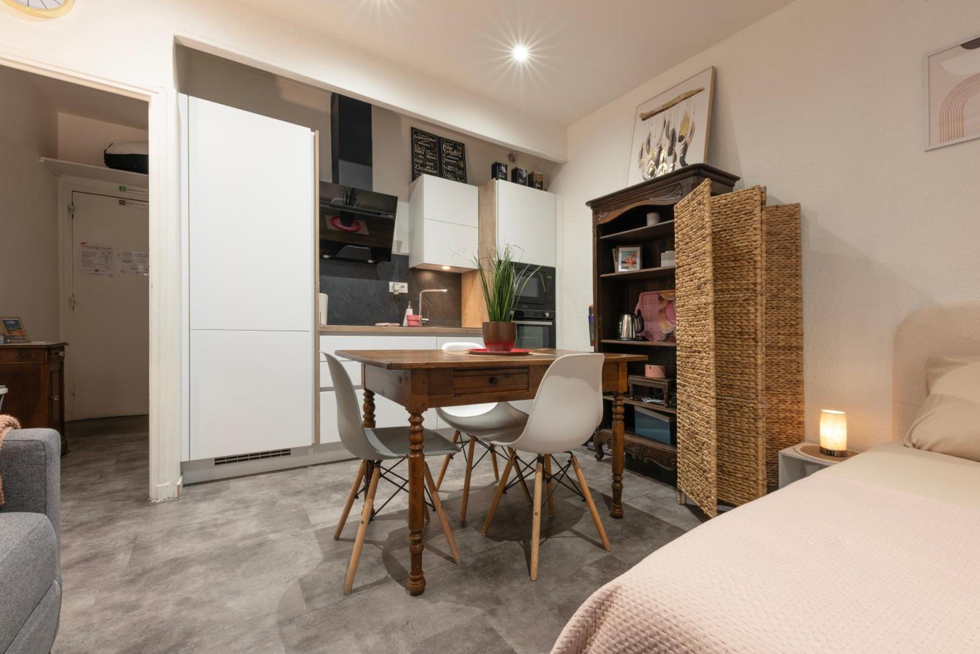 La Casita - Studio Confort Avec Parking Prive - Lit Douillet - Centre Uzes, Pont Du Gard المظهر الخارجي الصورة